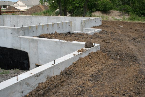 Foundation Wall Installation in Castle Rock